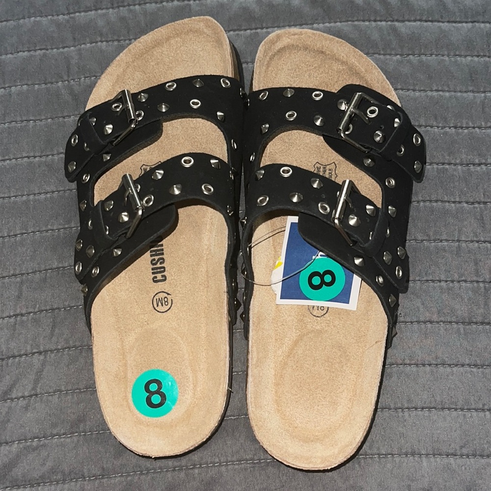 Womens Cushionaire Flats with silver studs